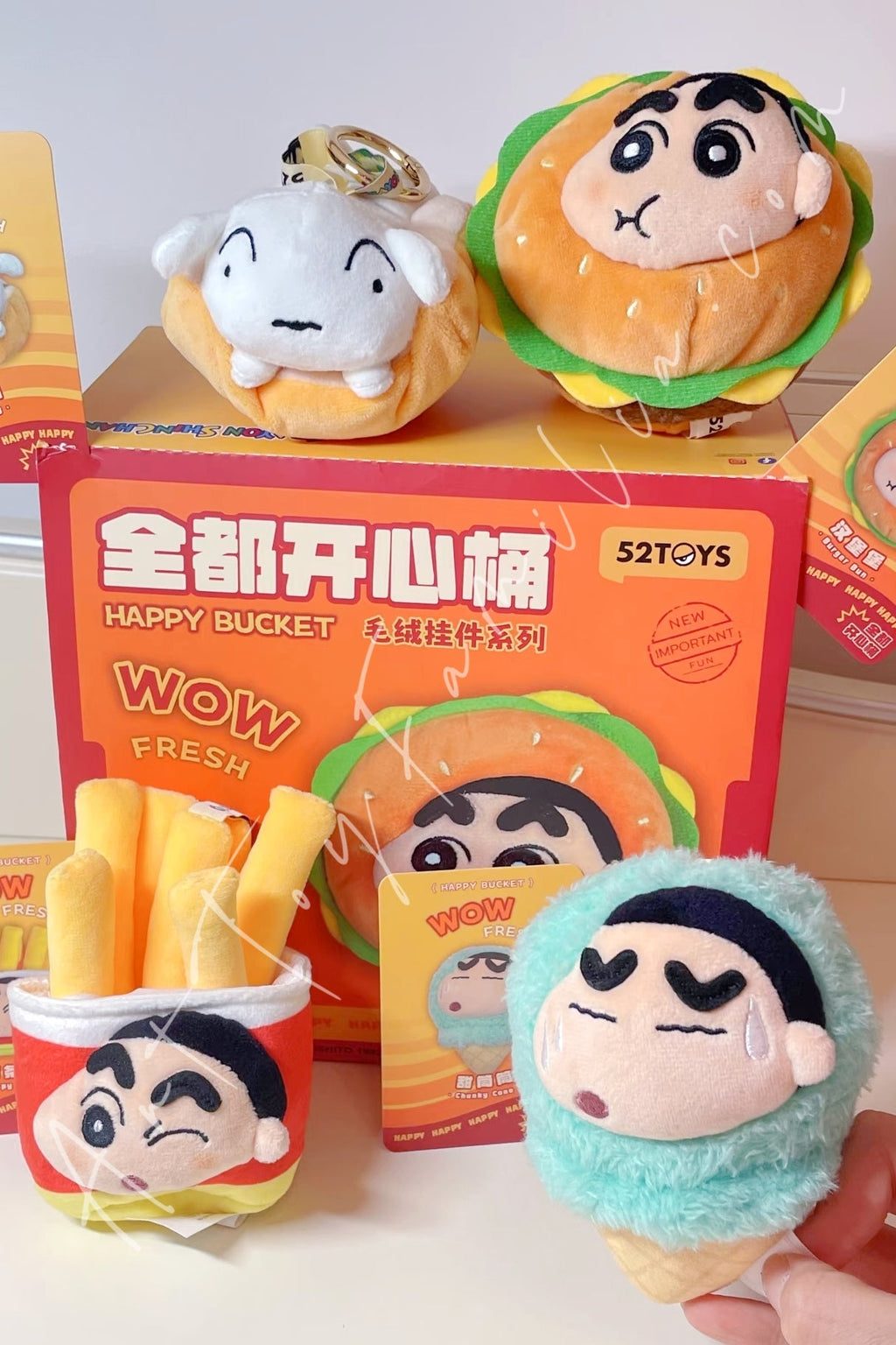 Crayon Shinchan Happy Bucket Series