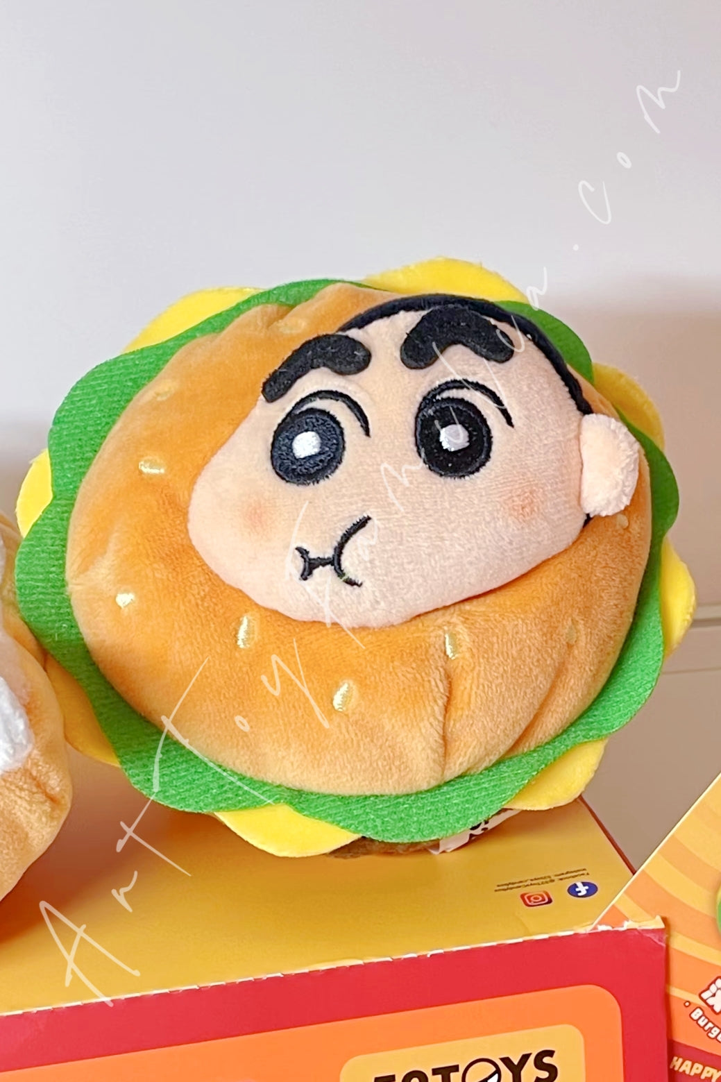Crayon Shinchan Happy Bucket Series