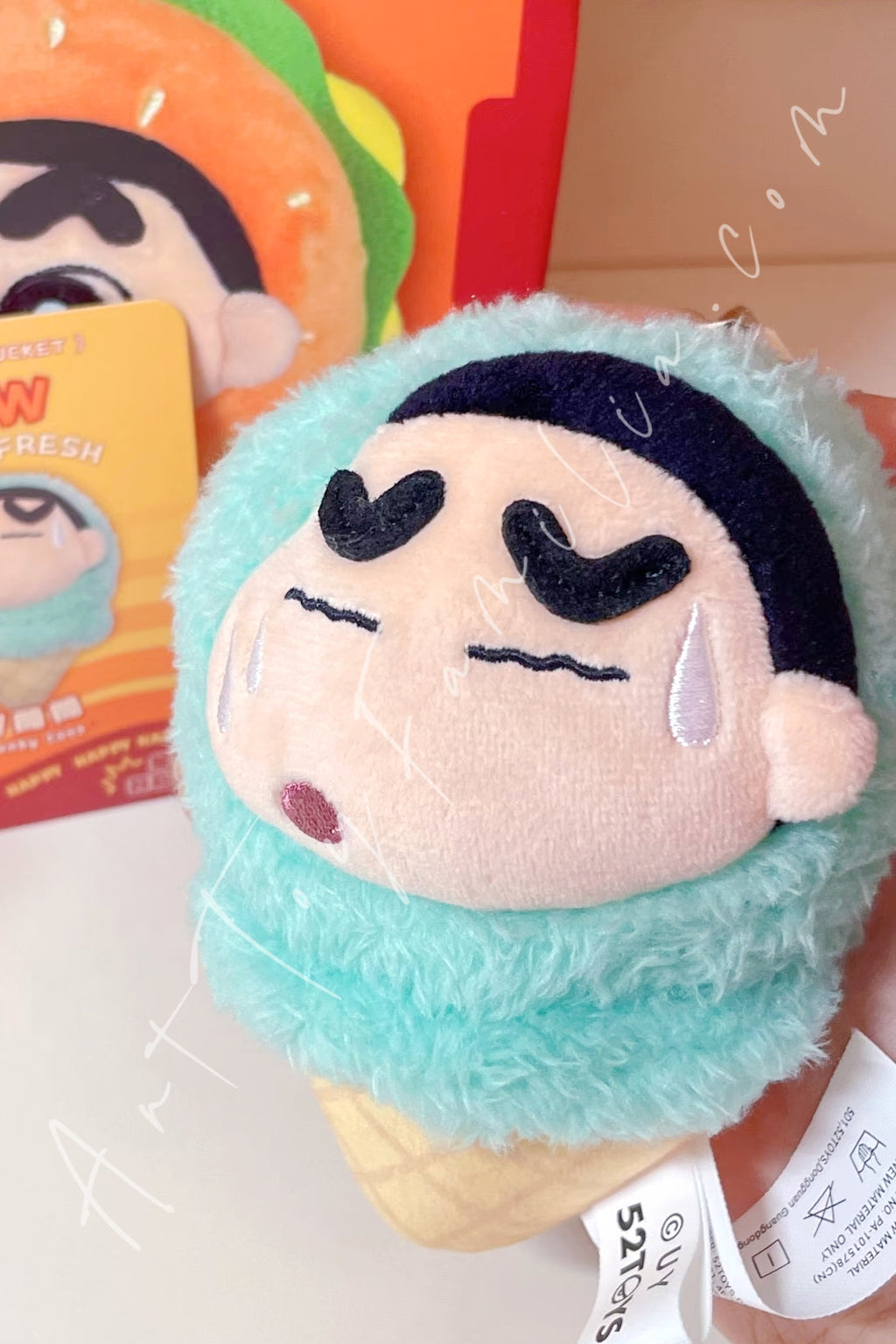 Crayon Shinchan Happy Bucket Series