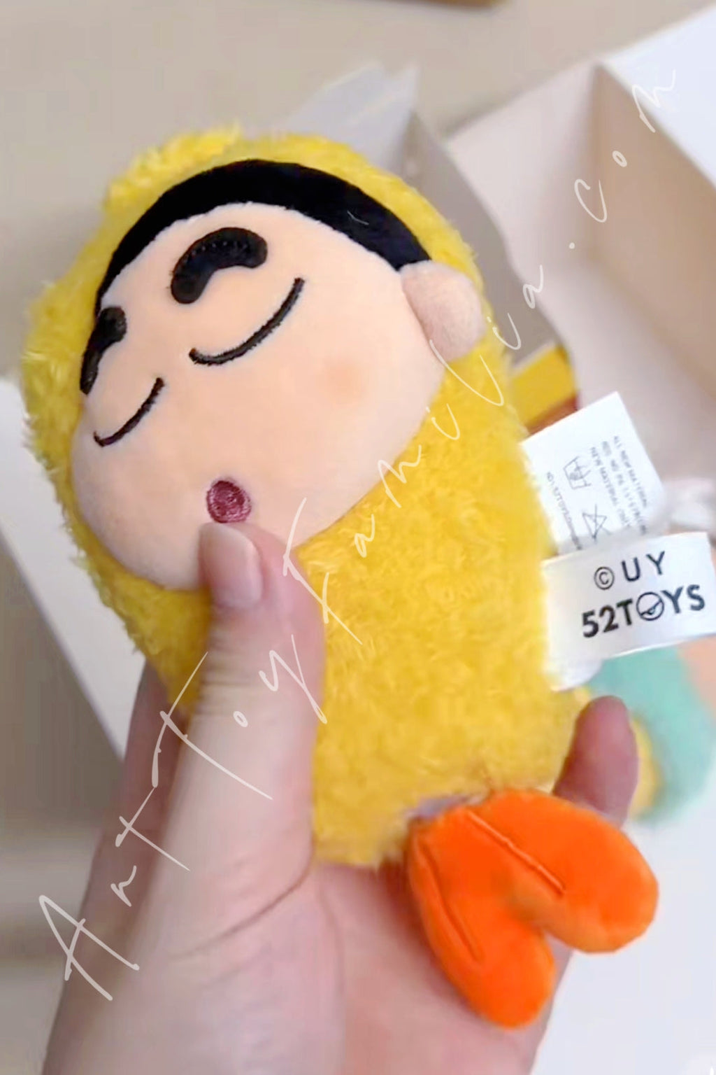 Crayon Shinchan Happy Bucket Series