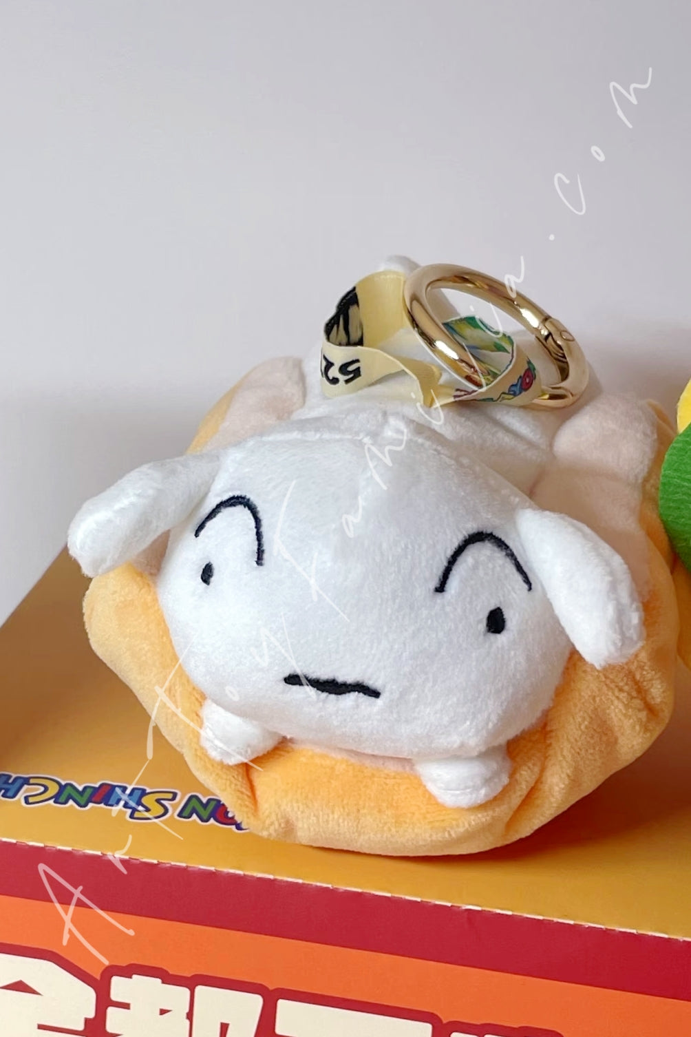 Crayon Shinchan Happy Bucket Series