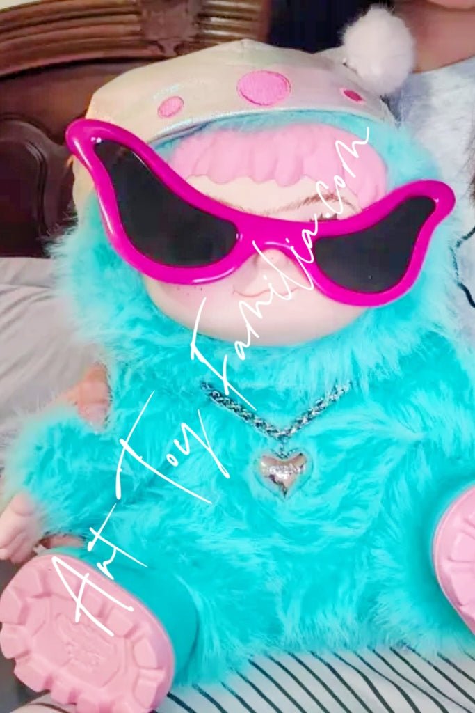 Wakuku Fuzzy Trendy Fun Party Series Plush Doll XXL