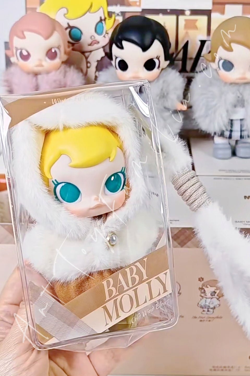 Baby Molly Winter Fit Check Series Vinyl Plush Pendant